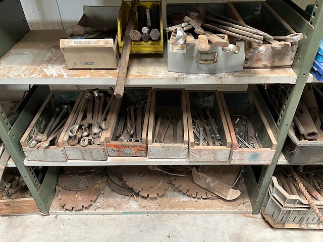 Divers handgereedschap - afbeelding 7 van  25