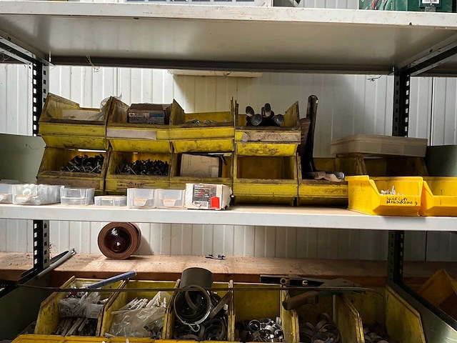 Divers handgereedschap - afbeelding 8 van  25