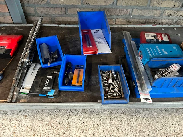 Divers handgereedschap - afbeelding 6 van  7