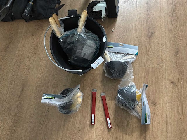 Divers handgereedschap - afbeelding 1 van  3