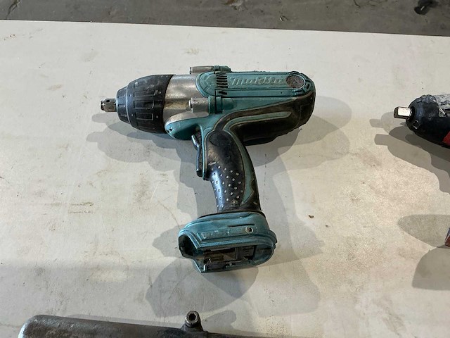 Divers (hand)gereedschap - afbeelding 1 van  6