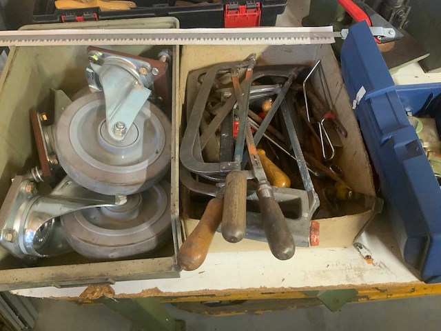 Divers handgereedschap - afbeelding 2 van  4