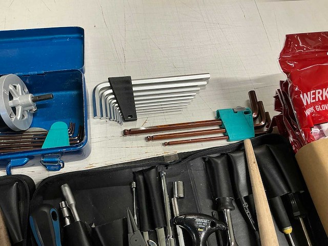 Divers handgereedschap - afbeelding 10 van  11