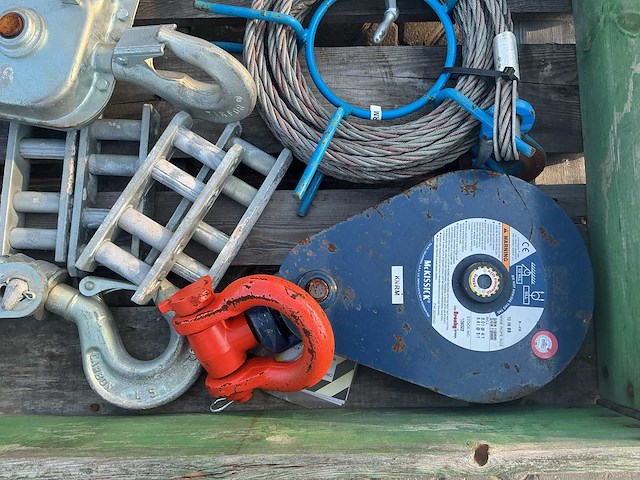 Divers hijs- en heftechniek materiaal - afbeelding 5 van  5