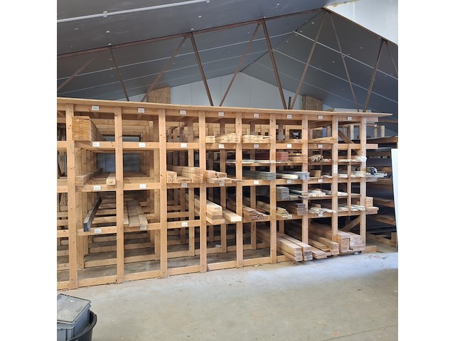 Divers houtmateriaal - afbeelding 1 van  86