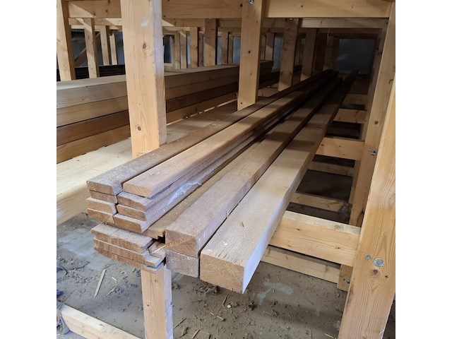 Divers houtmateriaal - afbeelding 25 van  86