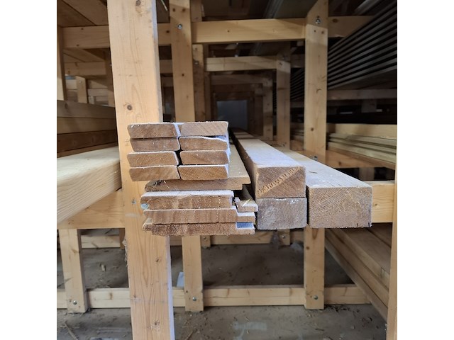 Divers houtmateriaal - afbeelding 26 van  86