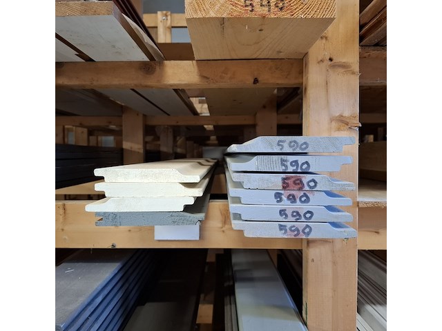 Divers houtmateriaal - afbeelding 35 van  86