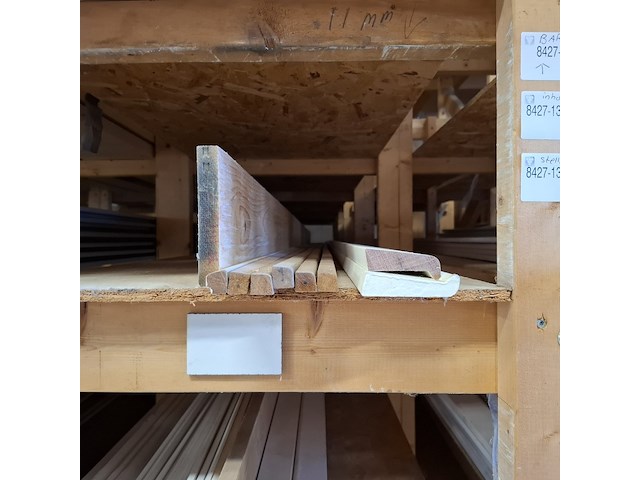Divers houtmateriaal - afbeelding 55 van  86