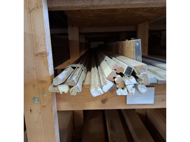 Divers houtmateriaal - afbeelding 60 van  86