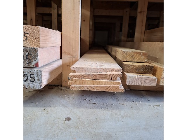 Divers houtmateriaal - afbeelding 63 van  86