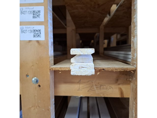 Divers houtmateriaal - afbeelding 70 van  86