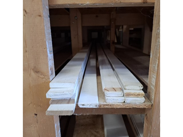 Divers houtmateriaal - afbeelding 73 van  86