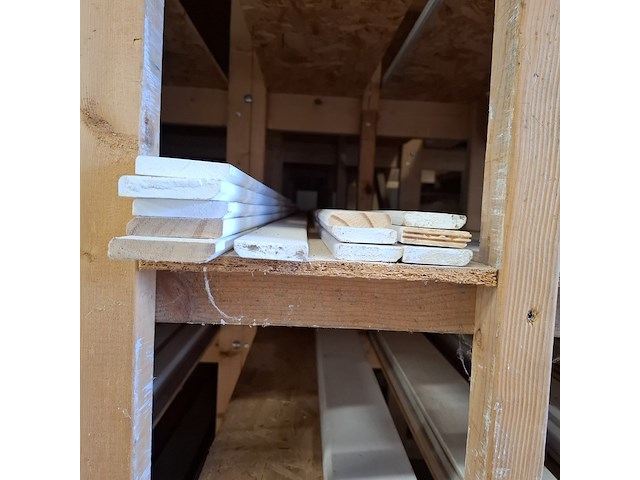 Divers houtmateriaal - afbeelding 74 van  86