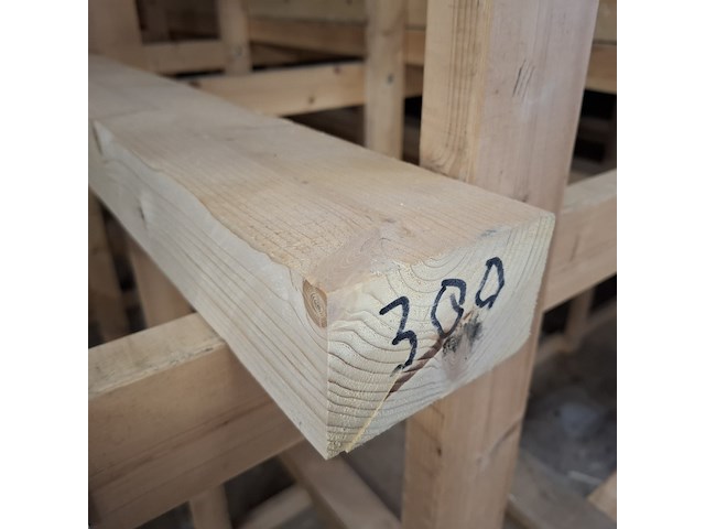 Divers houtmateriaal - afbeelding 86 van  86