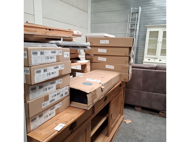 Divers huisraad - afbeelding 1 van  7