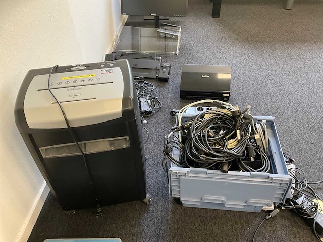 Divers ict materiaal (8x) - afbeelding 3 van  5