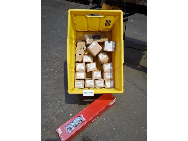 Divers ijzerwaar - afbeelding 1 van  10