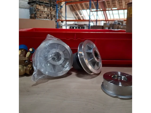Divers industrieel installatiemateriaal o.a. danfoss - afbeelding 10 van  12
