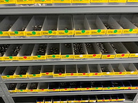 Divers installatiemateriaal in 4 vakkenkasten - afbeelding 3 van  7