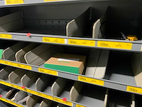 Divers installatiemateriaal in 5 vakkenkasten - afbeelding 11 van  22