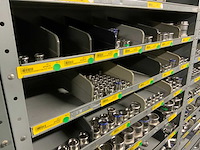 Divers installatiemateriaal in 6 vakkenkasten - afbeelding 9 van  24