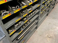 Divers installatiemateriaal in 6 vakkenkasten - afbeelding 21 van  24