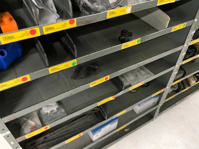 Divers installatiemateriaal in 6 vakkenkasten - afbeelding 7 van  8