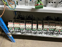 Divers installatiemateriaal - afbeelding 7 van  9