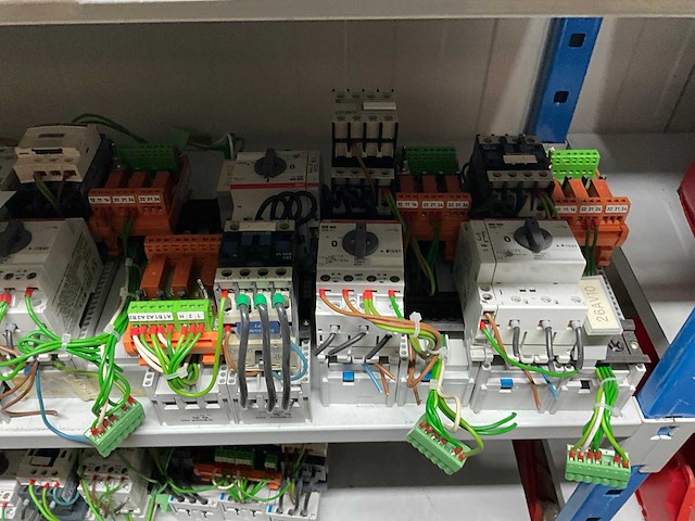 Divers installatiemateriaal - afbeelding 4 van  6