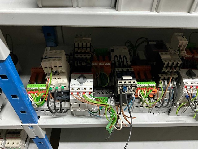 Divers installatiemateriaal - afbeelding 5 van  6