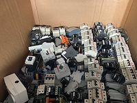 Divers installatiemateriaal - afbeelding 4 van  4