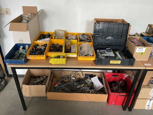 Divers installatiemateriaal - afbeelding 2 van  5