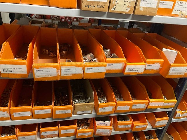 Divers installatiemateriaal - afbeelding 2 van  11