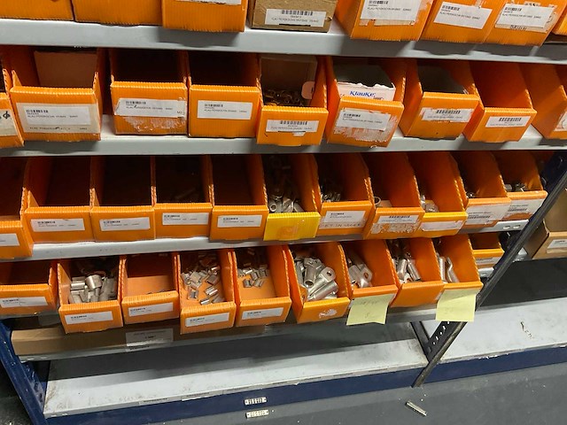 Divers installatiemateriaal - afbeelding 3 van  11