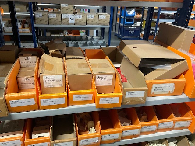 Divers installatiemateriaal - afbeelding 5 van  11