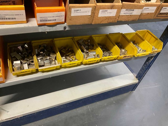 Divers installatiemateriaal - afbeelding 7 van  11