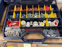 Divers installatiemateriaal - afbeelding 2 van  9