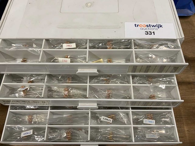 Divers installatiemateriaal - afbeelding 6 van  9