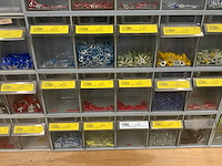 Divers installatiemateriaal - afbeelding 8 van  10