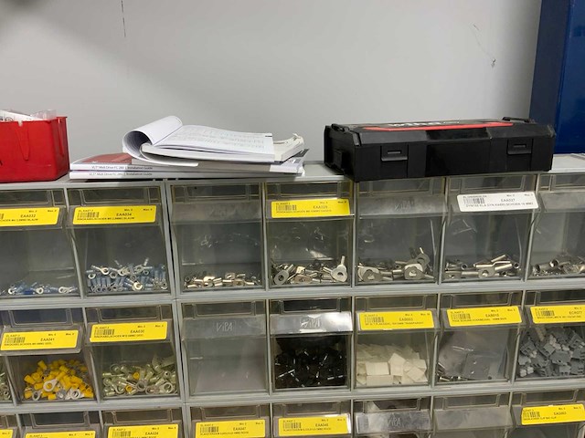 Divers installatiemateriaal - afbeelding 10 van  10