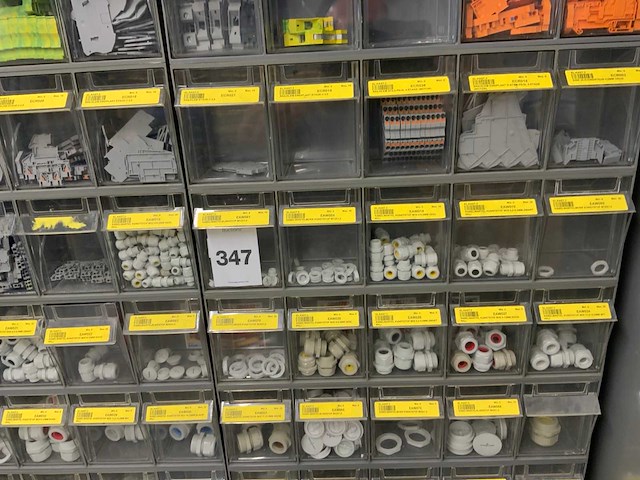 Divers installatiemateriaal - afbeelding 5 van  15