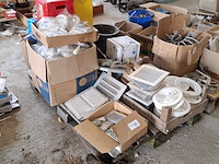 Divers installatiemateriaal - afbeelding 1 van  19