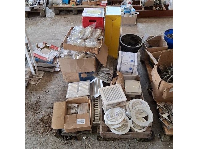 Divers installatiemateriaal - afbeelding 12 van  19