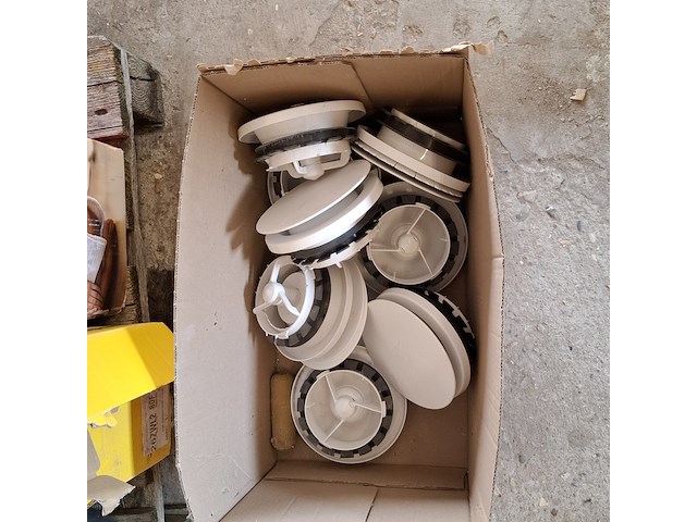 Divers installatiemateriaal - afbeelding 15 van  19