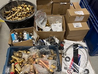 Divers installatiemateriaal - afbeelding 1 van  11