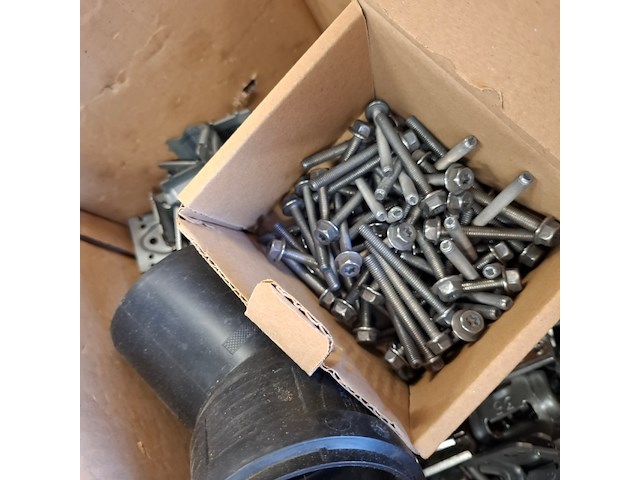 Divers installatiemateriaal - afbeelding 8 van  28