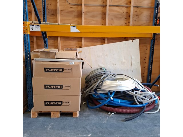 Divers installatiemateriaal - afbeelding 1 van  28