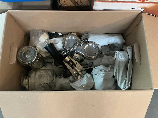 Divers kantine benodigdheden - afbeelding 2 van  8