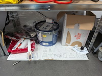 Divers kantoorinventaris, multimedia en personenvervoer items - afbeelding 10 van  27
